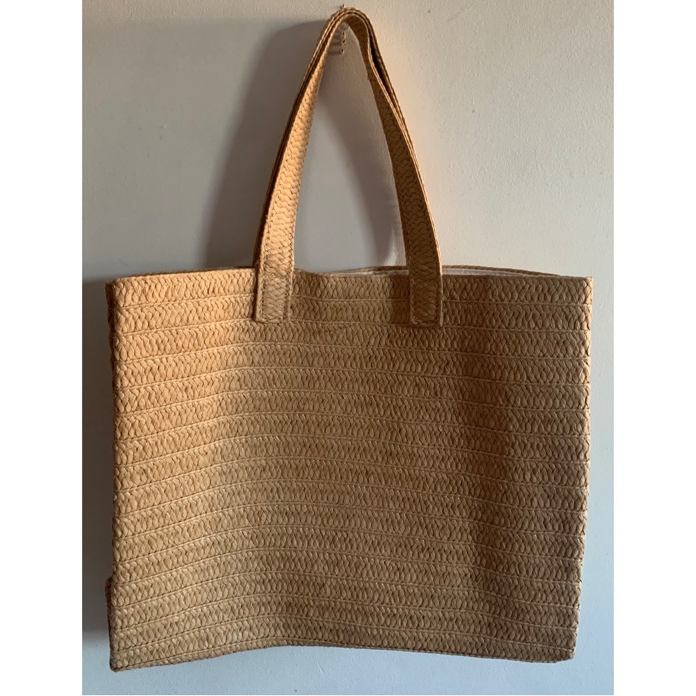 BTB Los Angeles | hola beaches tote - Picture 2 of 2